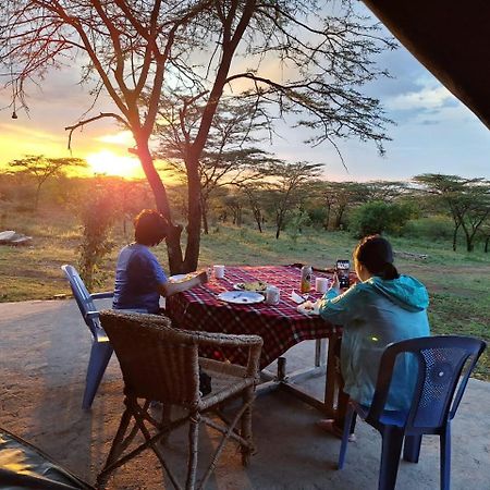 Maasai Mara Safari Camp In Kenya Acomodação com café da manhã Sekenani Exterior foto